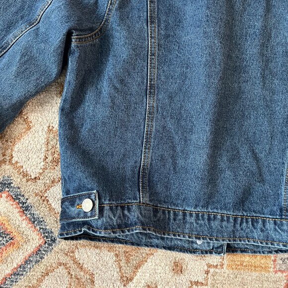 LOVE TREE DENIM Distressed Jean Jacket Medium Wash Size M EUC - Picture 6 of 8